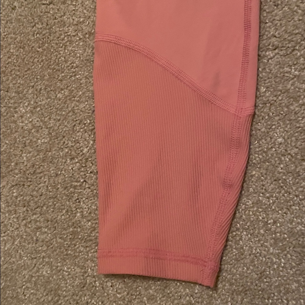 Under Armour High Rise Capri Leggings | Size XS - Picture 4 of 7
